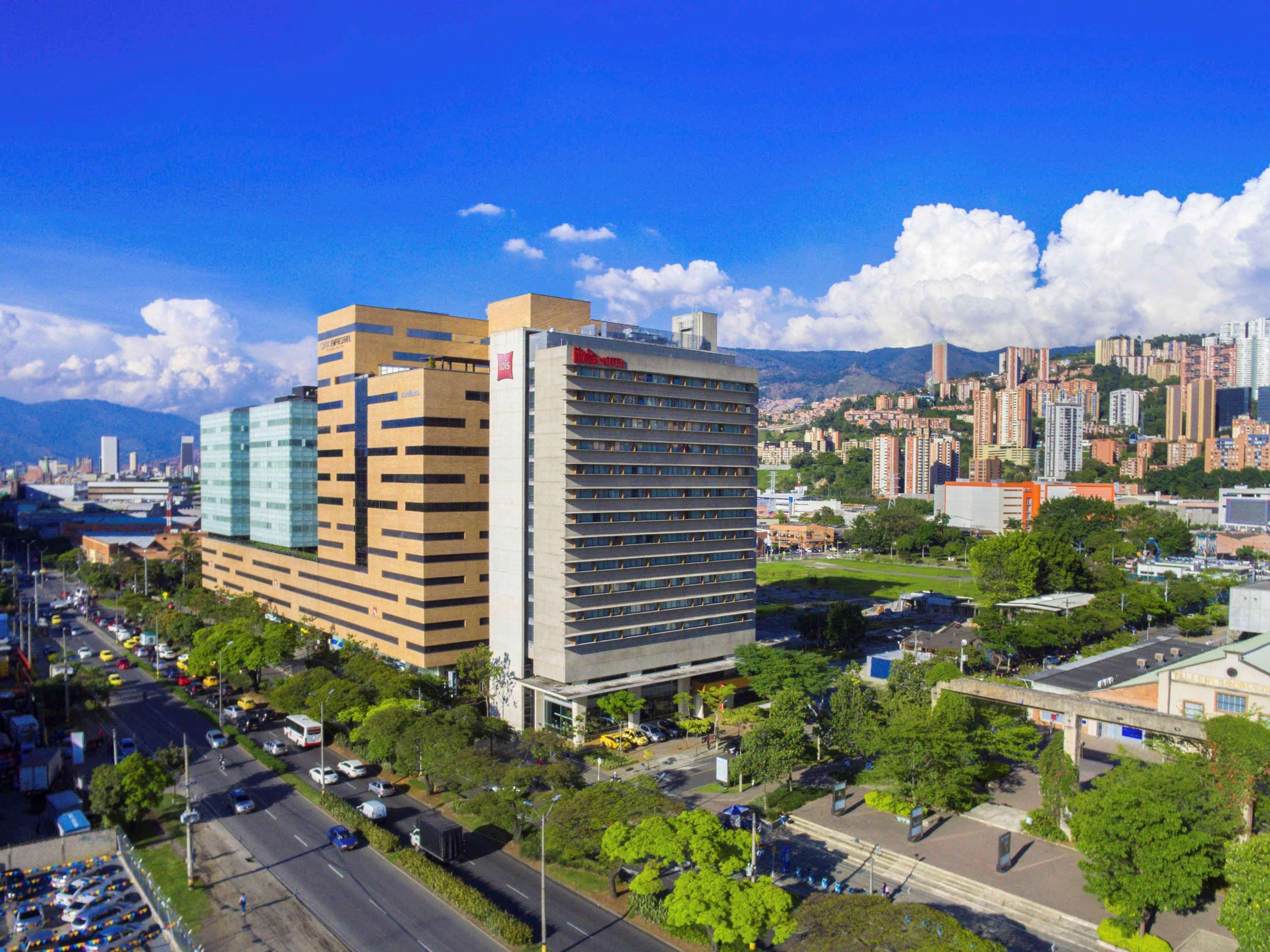 Hotel ibis Medellín Exterior foto