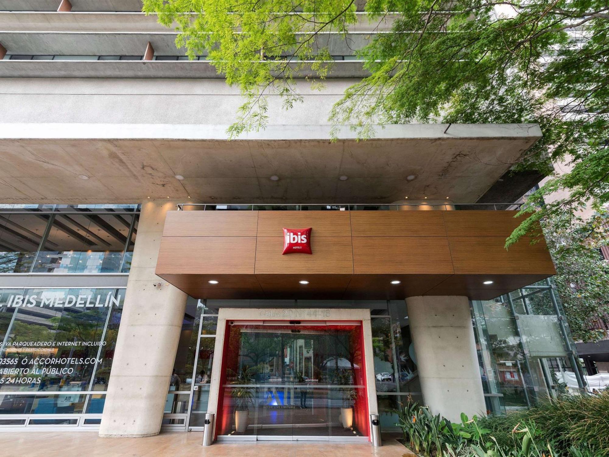Hotel ibis Medellín Exterior foto