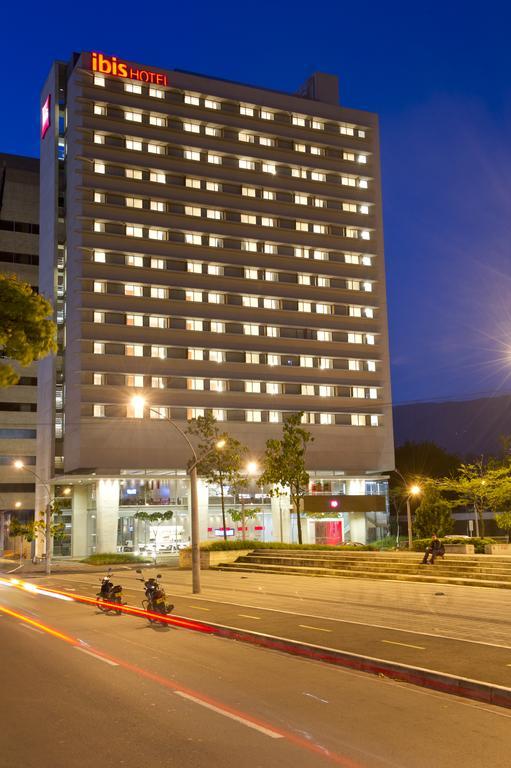 Hotel ibis Medellín Exterior foto